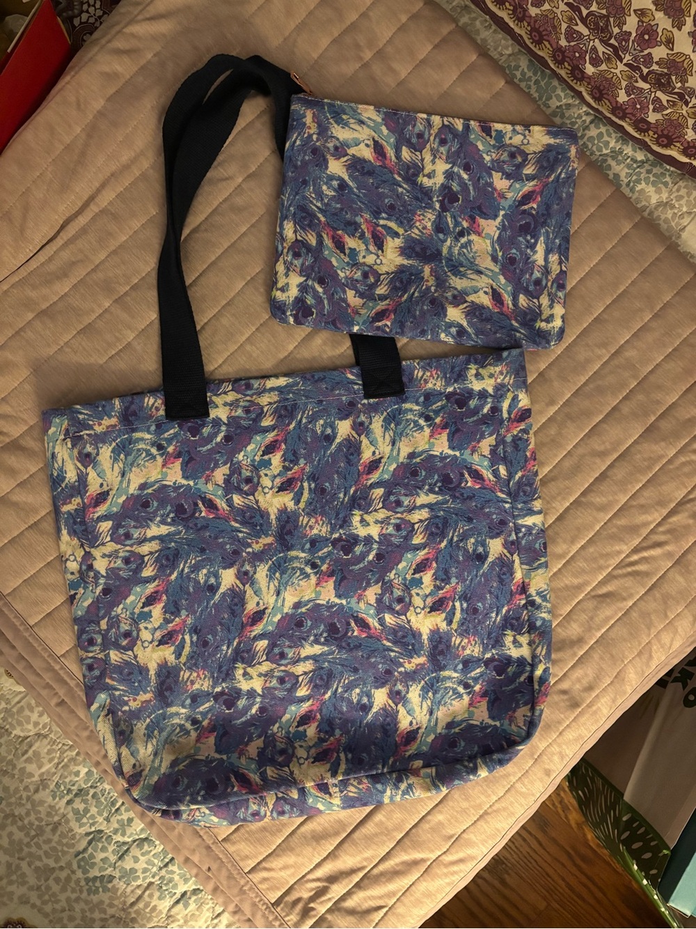 2 Piece Set: Blue/Purple Patterned Summer Tote.